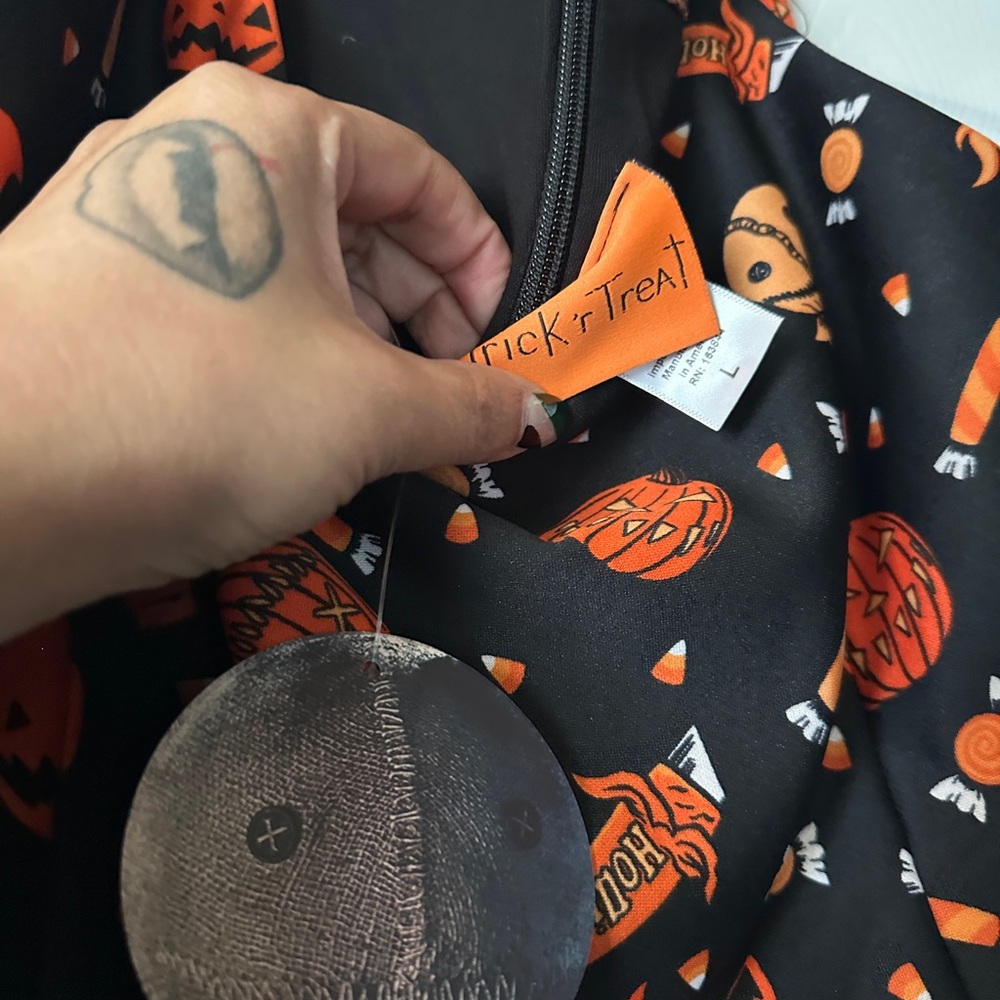 Vixen by Micheline Pitt Trick r Treat print dress with removable peplum - Picture 3 of 4
